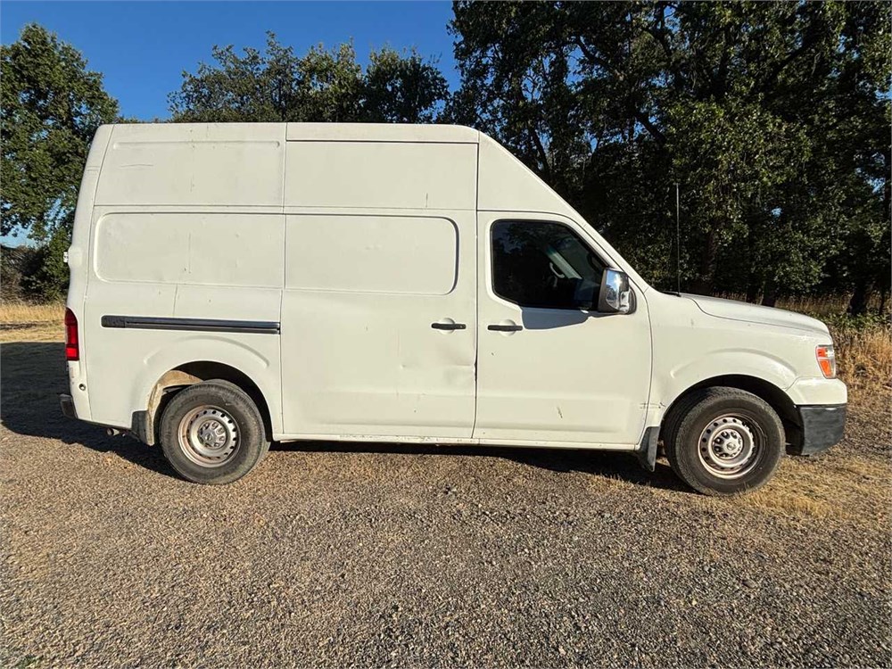 Nissan “NV 2500 HD SV” Cargo Van - Image 5