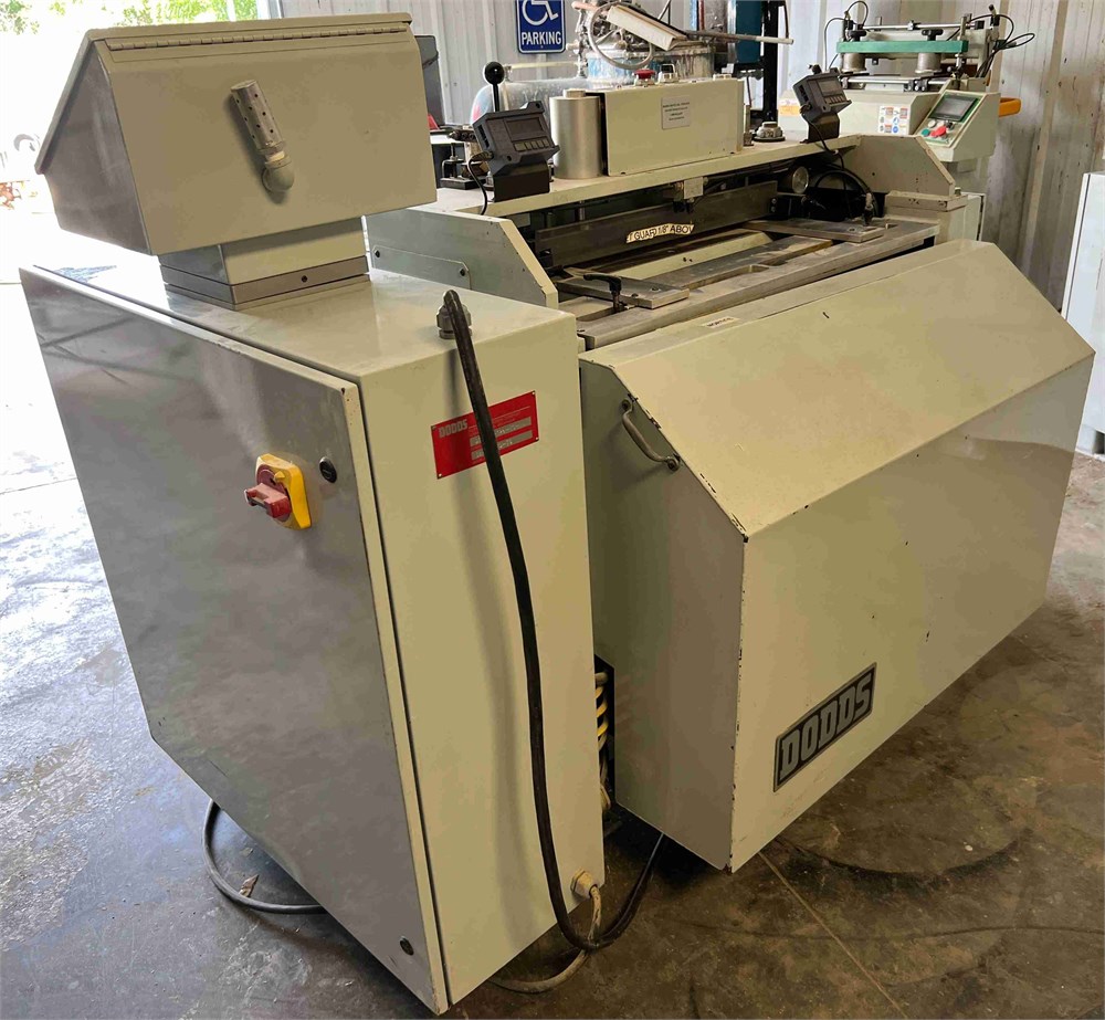 Dodds “SE-25CNC-PS” CNC Dovetail Machine - Image 5
