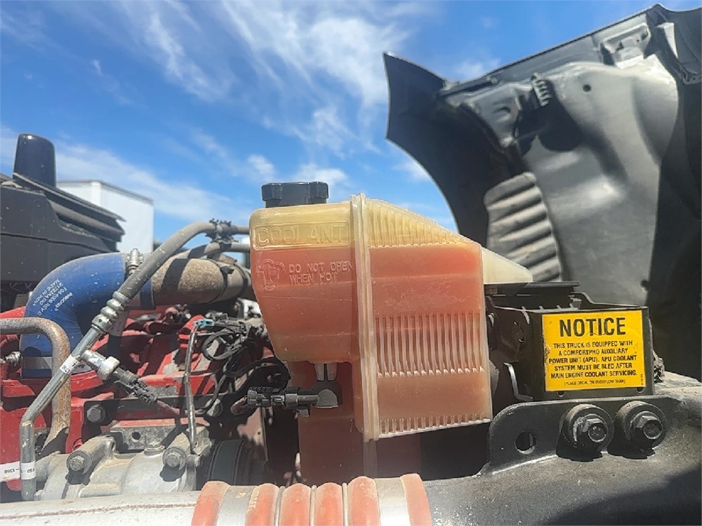 Kenworth “T680” Sleeper (2017) - Image 24