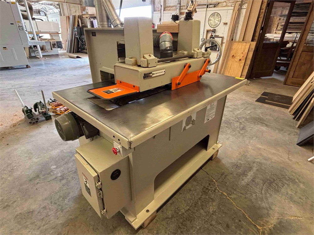 Diehl “ESL 25” Straightline Rip Saw - Image 3