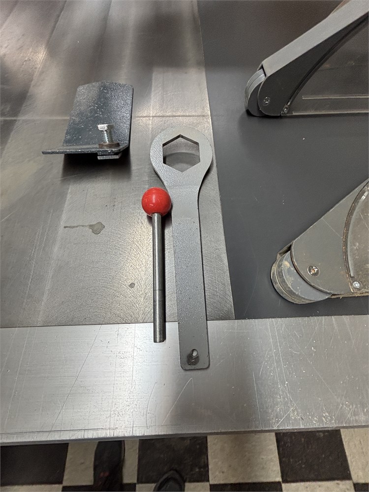 Altendorf “WA8” Sliding Table Saw - Image 23