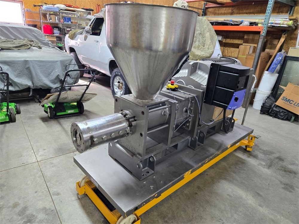 Diamond America “TF400″ 4” Twin Feed Extruder - Image 3