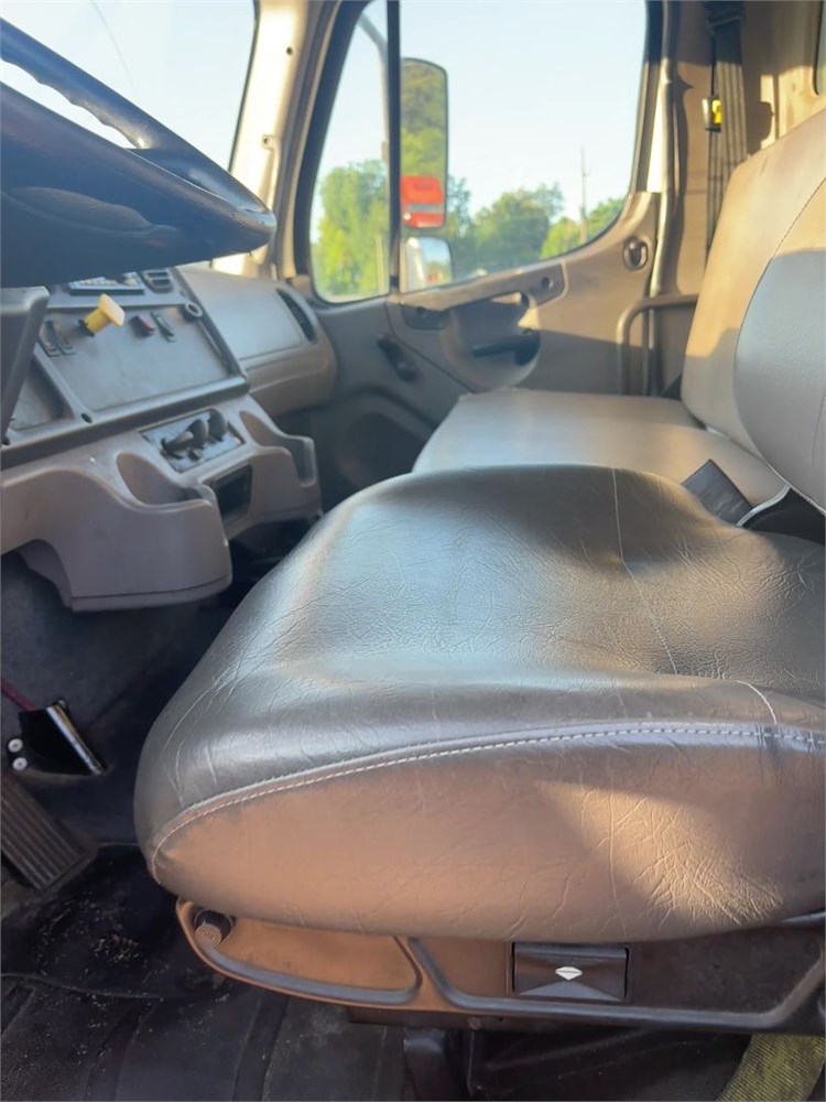 Freightliner “M2” Box Truck - Image 52