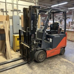 Toyota "8FCU30" Electric Forklift 6,000 lb Lift capacity, SS - Mt Vernon, NY