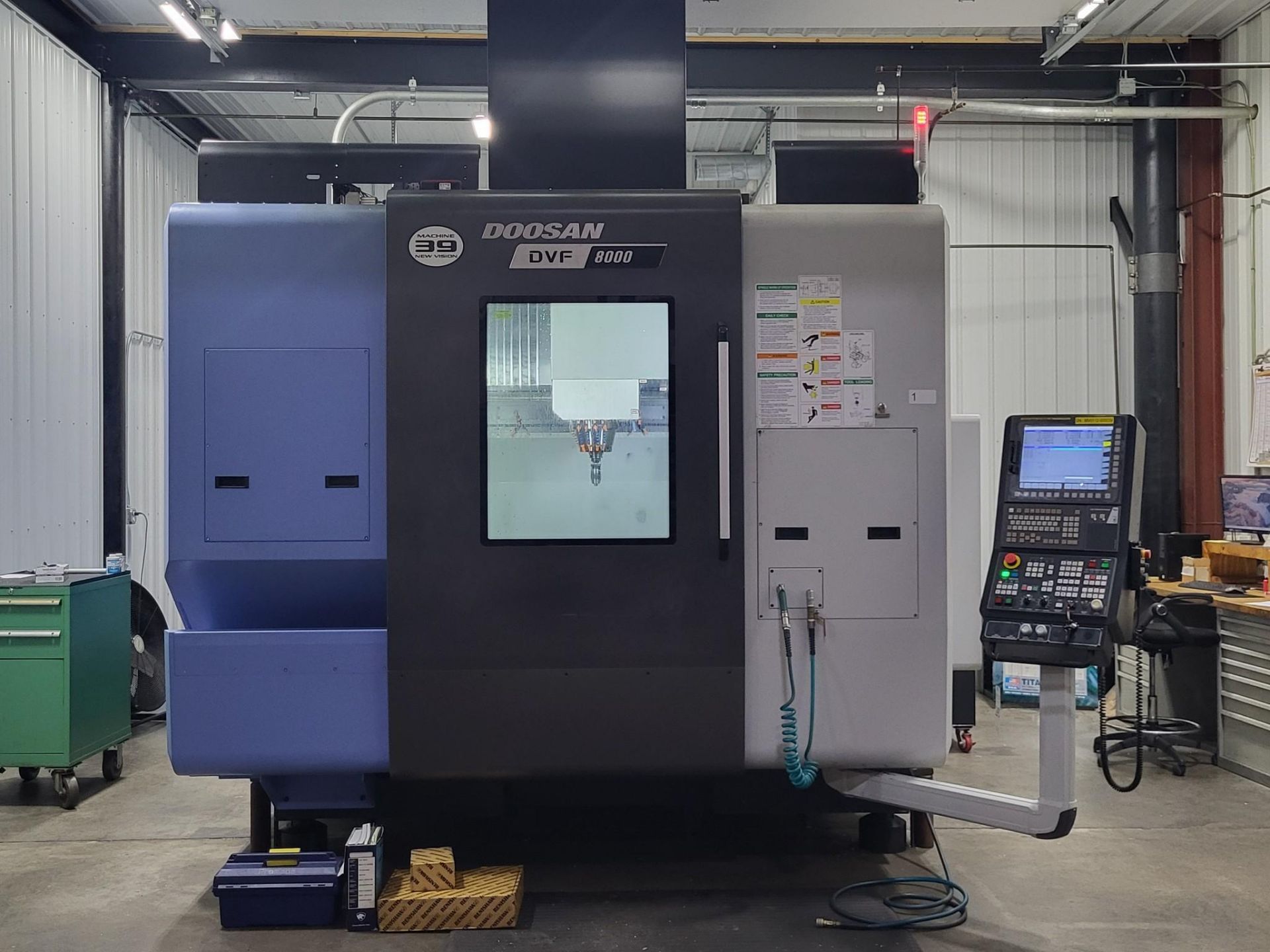 2012 DOOSAN DT 360D 40 TAPER CNC DUAL PALLET DRILL AND TAP, WITH 8 KURT VISES - Image 26