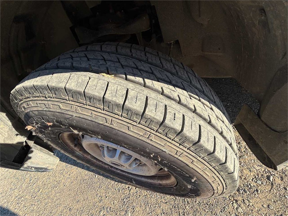 Nissan “NV 2500 HD SV” Cargo Van - Image 21