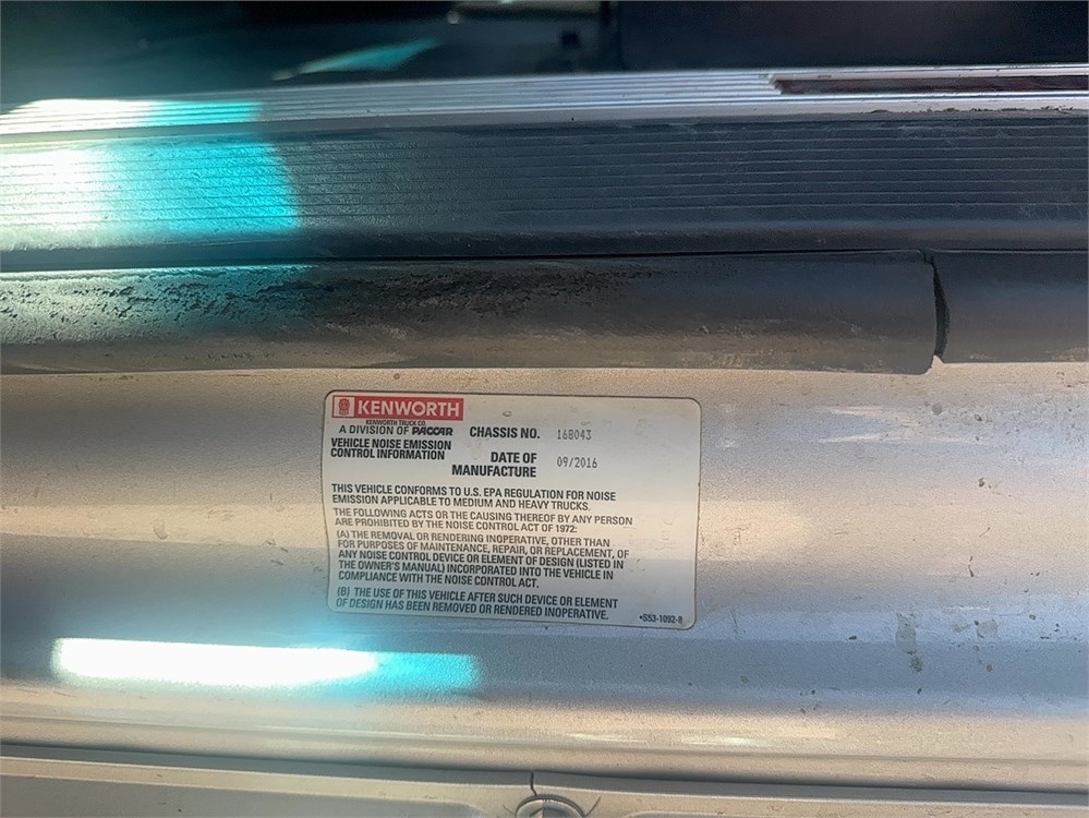 Kenworth “T680” Sleeper (2017) - Image 28