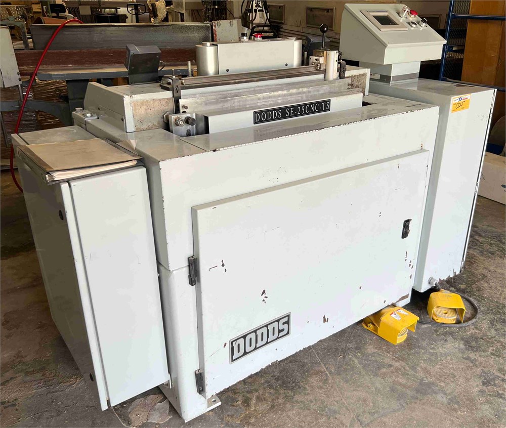 Dodds “SE-25CNC-PS” CNC Dovetail Machine - Image 2