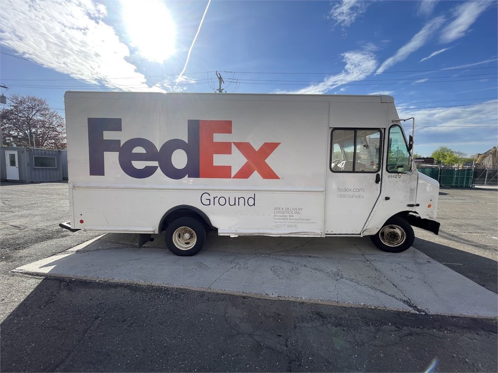 Ford E450 Step Van (2021)