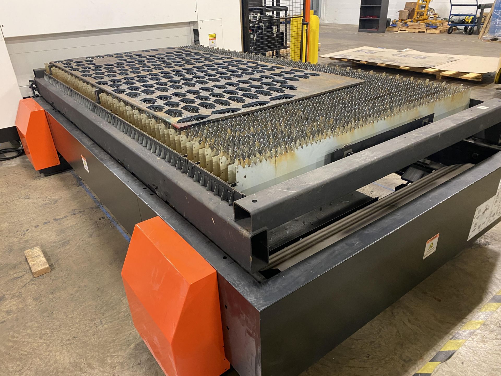 Mazak Optiplex Nexus 3015 S7 Fiber Laser - Image 11