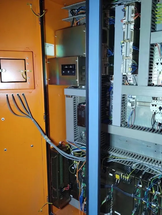 ANCA TX7+ CNC Tool Grinder with Loader - Image 9